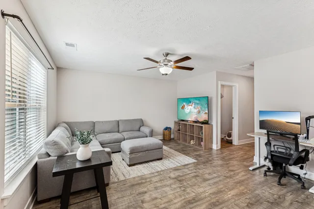 $365,000 | 2212 Red Barn Road, Christiana, TN 37037