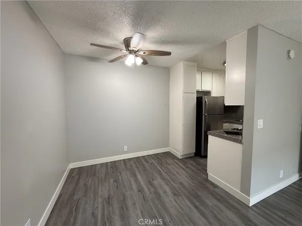 $1,695 | 13717 Chadron Avenue, Unit 20, Hawthorne, CA 90250
