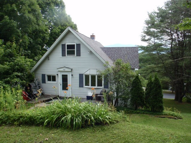 5 Geno Avenue Rutland, VT 05701 - Photo 2 of 20