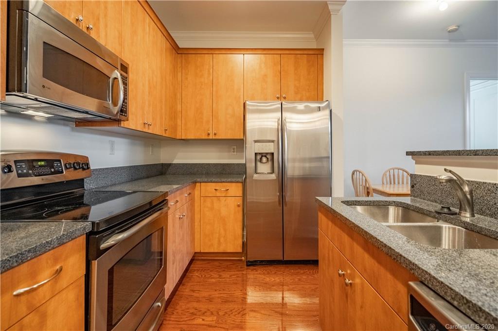 230 South Tryon Street, Unit 511 Charlotte, NC 28202 - Photo 19 of 30
