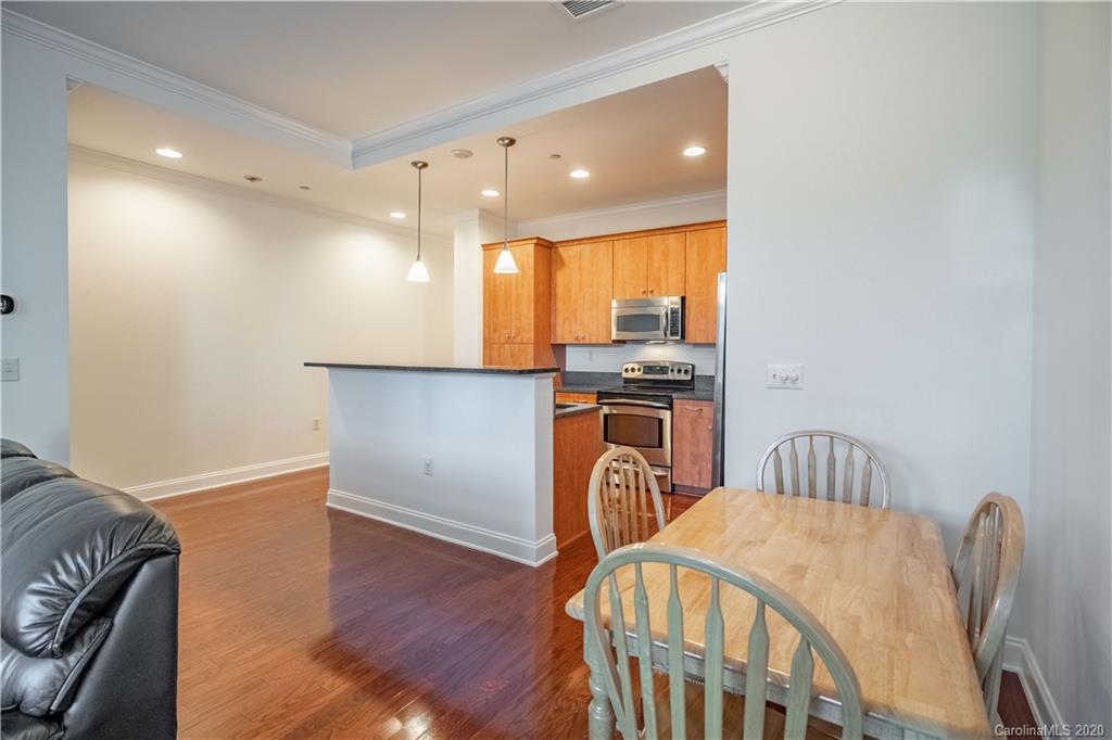 230 South Tryon Street, Unit 511 Charlotte, NC 28202 - Photo 20 of 30