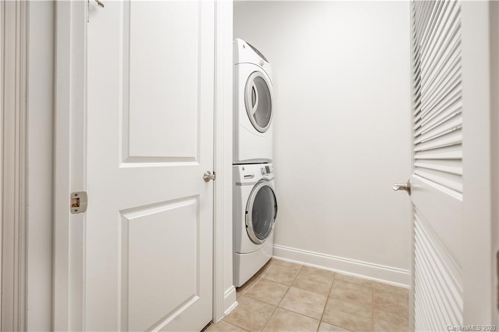 230 South Tryon Street, Unit 511 Charlotte, NC 28202 - Photo 22 of 30