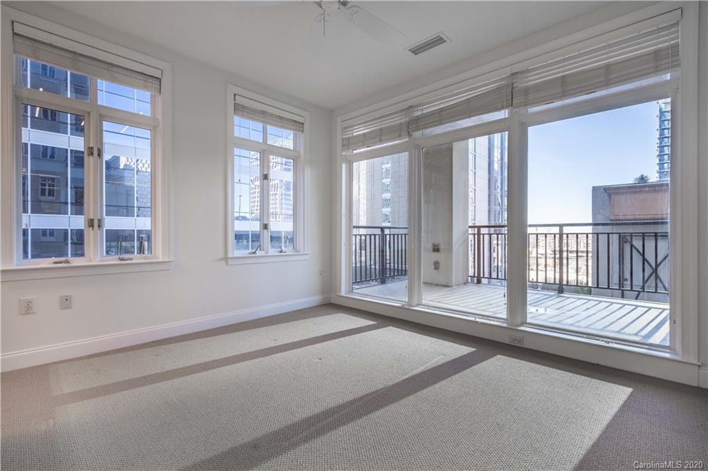 230 South Tryon Street, Unit 511 Charlotte, NC 28202 - Photo 4 of 30