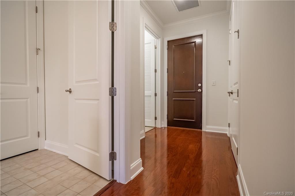 230 South Tryon Street, Unit 511 Charlotte, NC 28202 - Photo 7 of 30