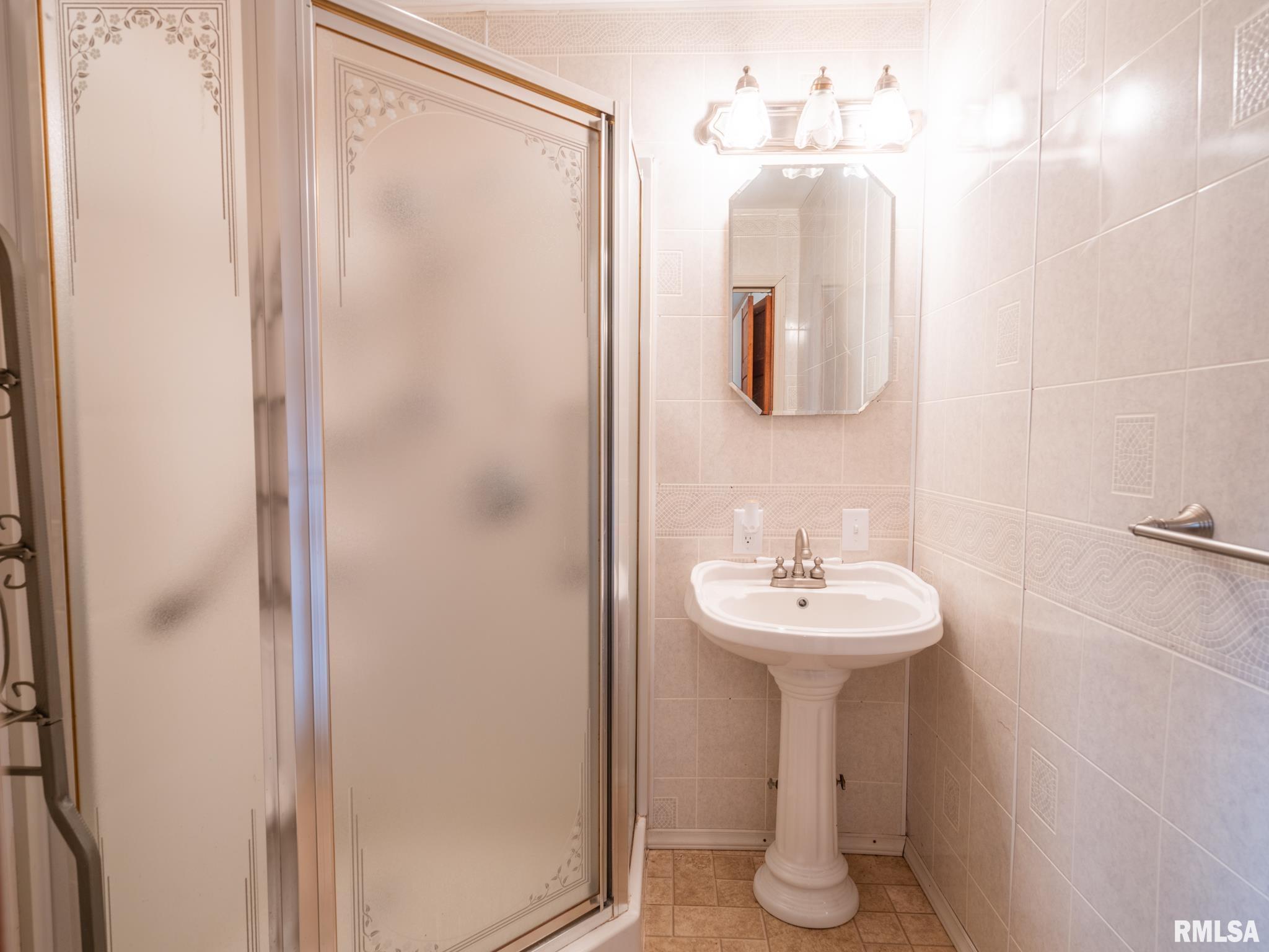 7325 West Lancaster Road Peoria, IL 61607 - Photo 24 of 60