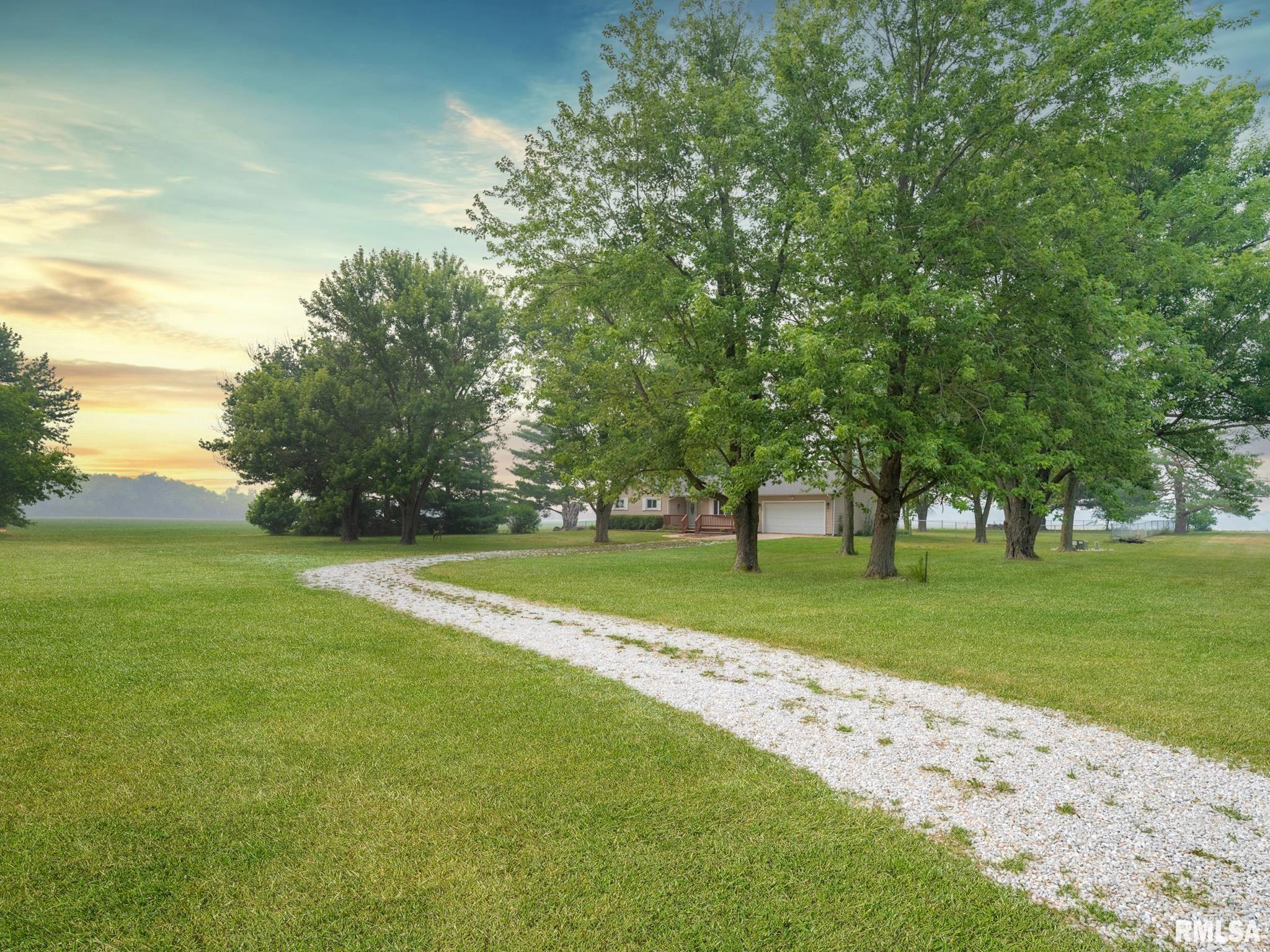 7325 West Lancaster Road Peoria, IL 61607 - Photo 3 of 60