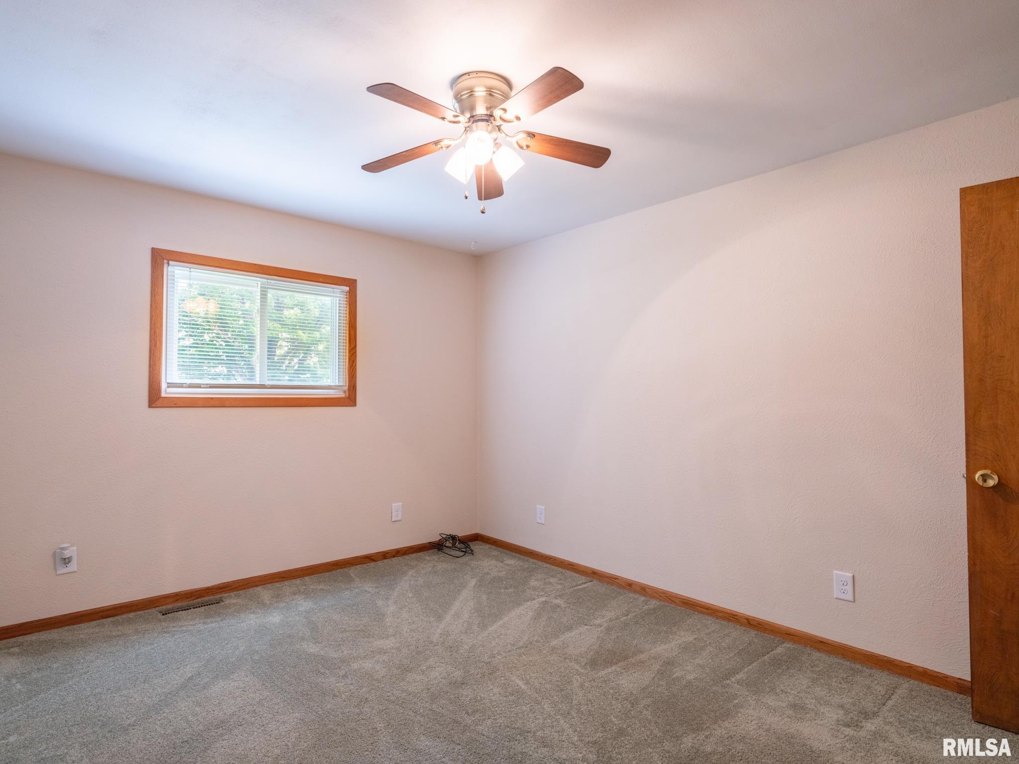 7325 West Lancaster Road Peoria, IL 61607 - Photo 37 of 60