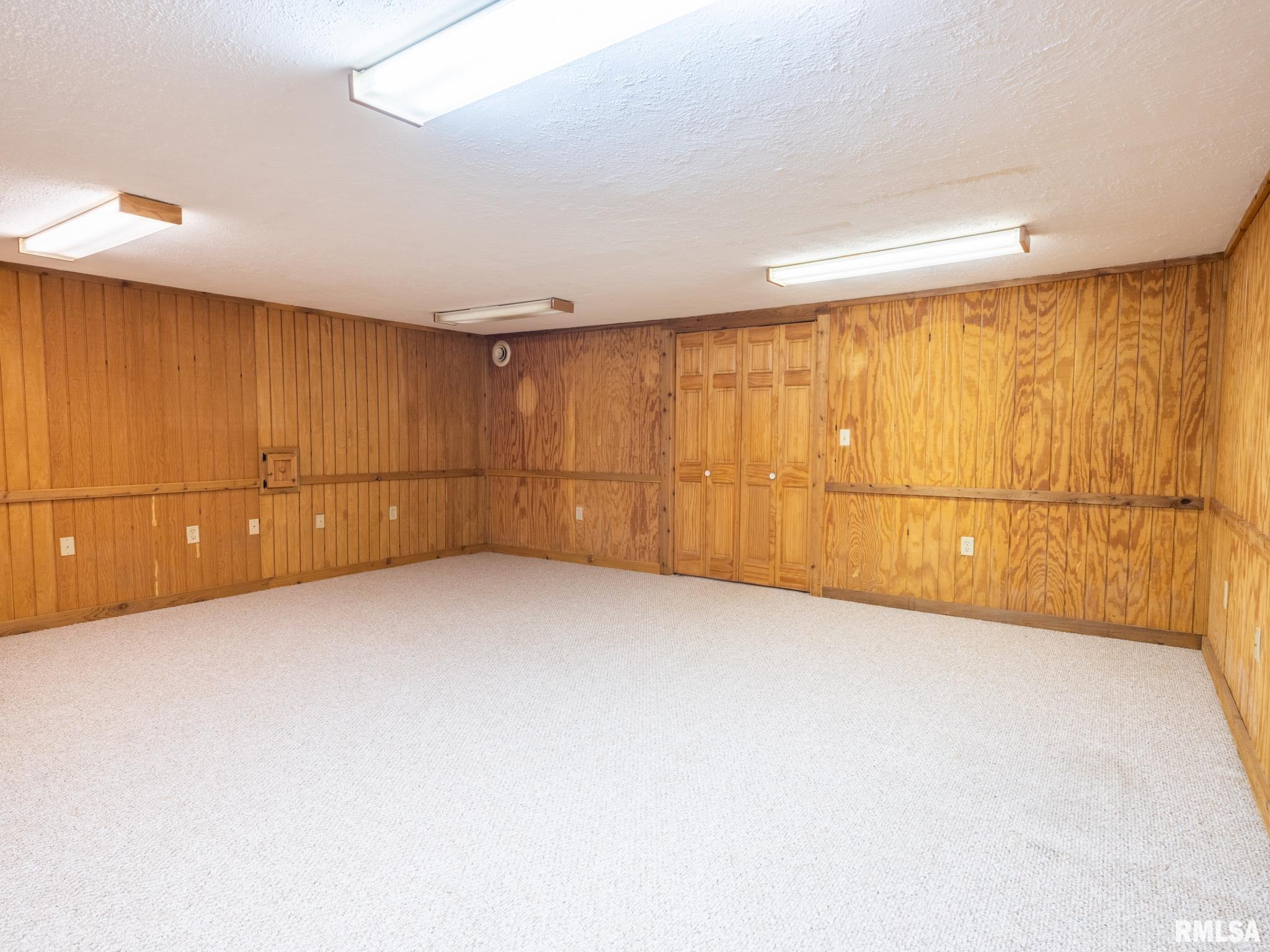7325 West Lancaster Road Peoria, IL 61607 - Photo 43 of 60