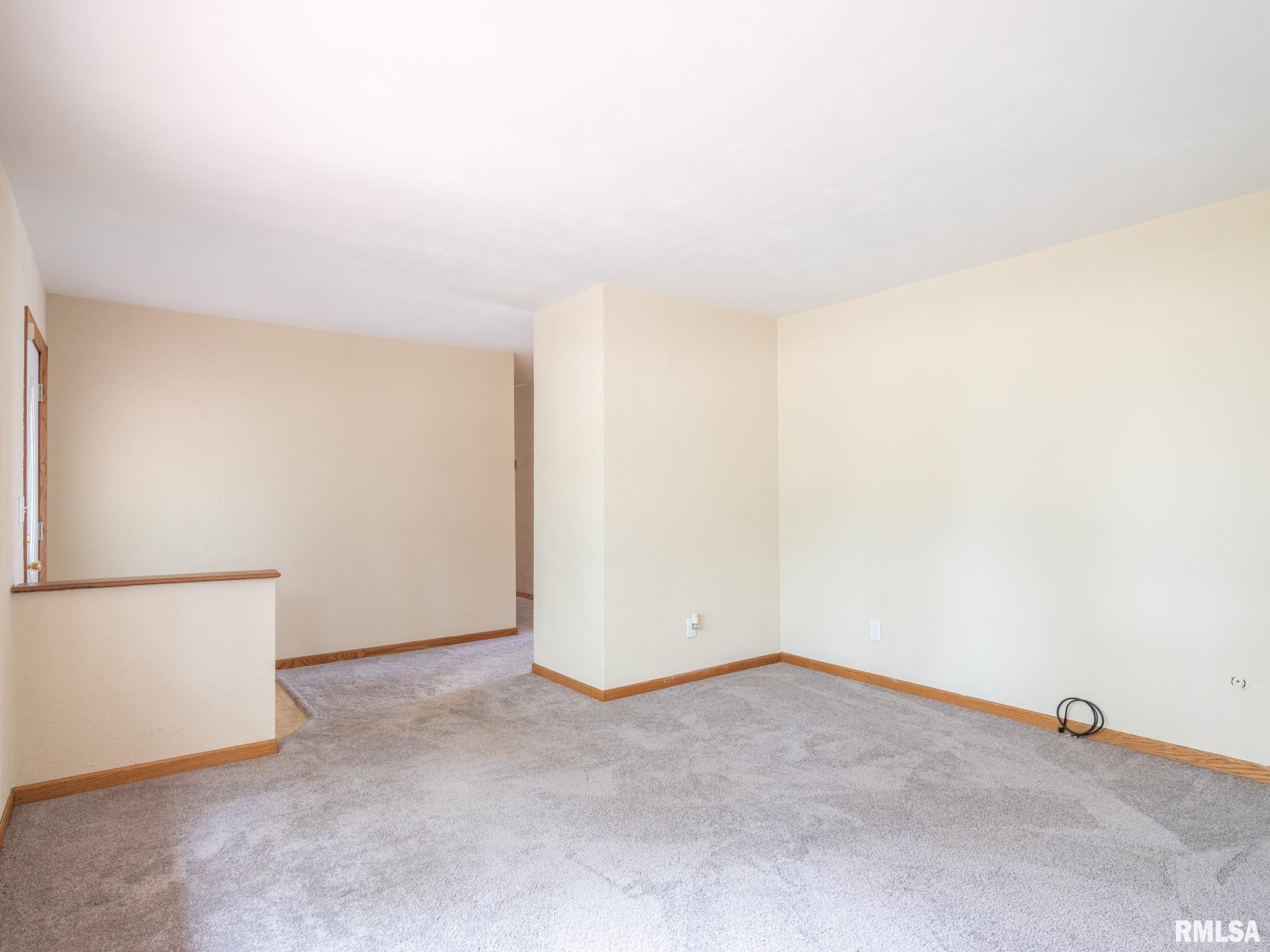 7325 West Lancaster Road Peoria, IL 61607 - Photo 7 of 60