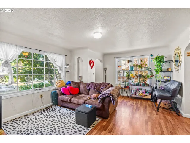 $895,000 | 508 East 14th Avenue, Eugene, OR 97401