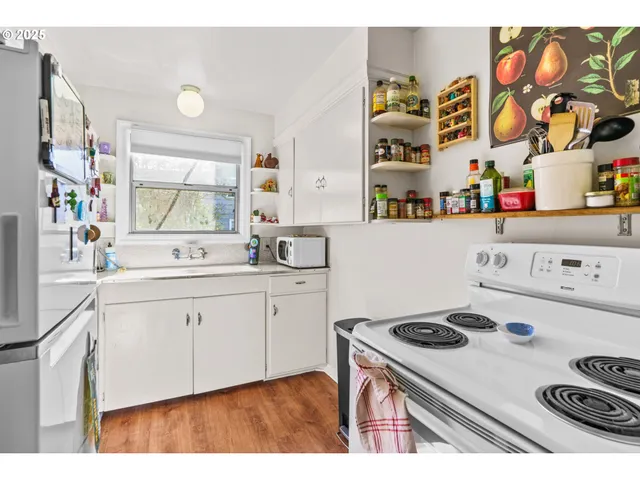 $895,000 | 508 East 14th Avenue, Eugene, OR 97401