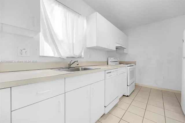 $465,000 | 3110 Northwest 203rd Terrace, Miami Gardens, FL 33056