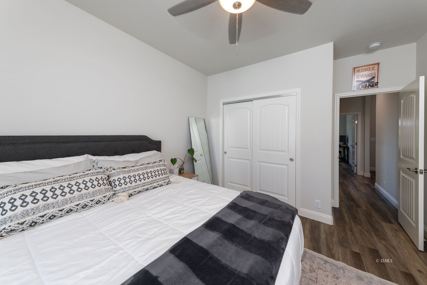 105 Rainshadow Court Ridgecrest, CA 93555 - Photo 8 of 48 Gallery Image 8