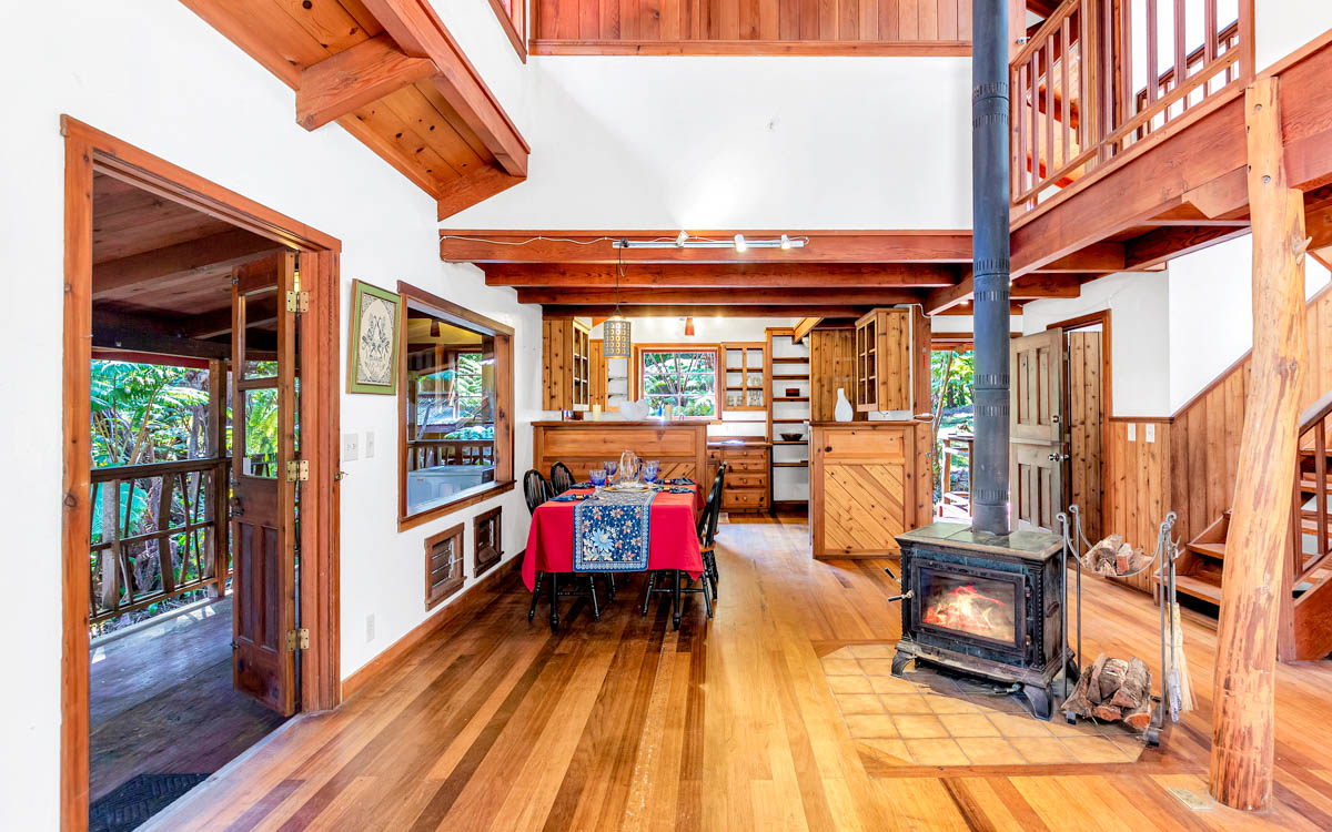 19-3976 John A Lee Road Volcano, HI 96785 - Photo 6 of 30 a view of steet with deck