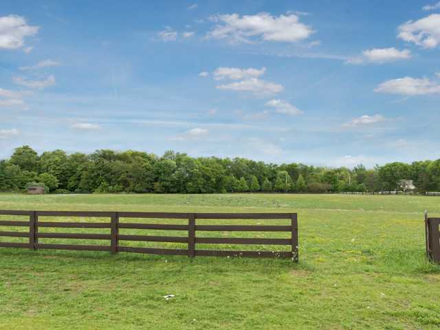 2300 Colts Neck Road Blacklick, OH 43004 - Photo 4 of 25 Gallery Image 4