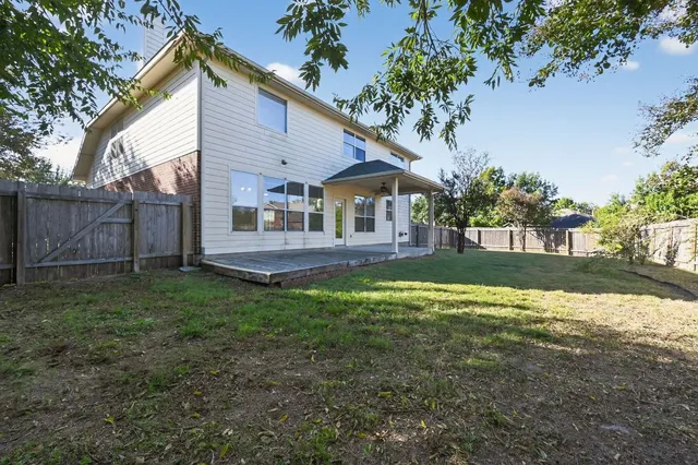 a house view with a outdoor space