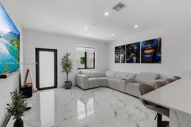 $3,900 | 11939 Southwest 241 Terrace, Homestead, FL 33032