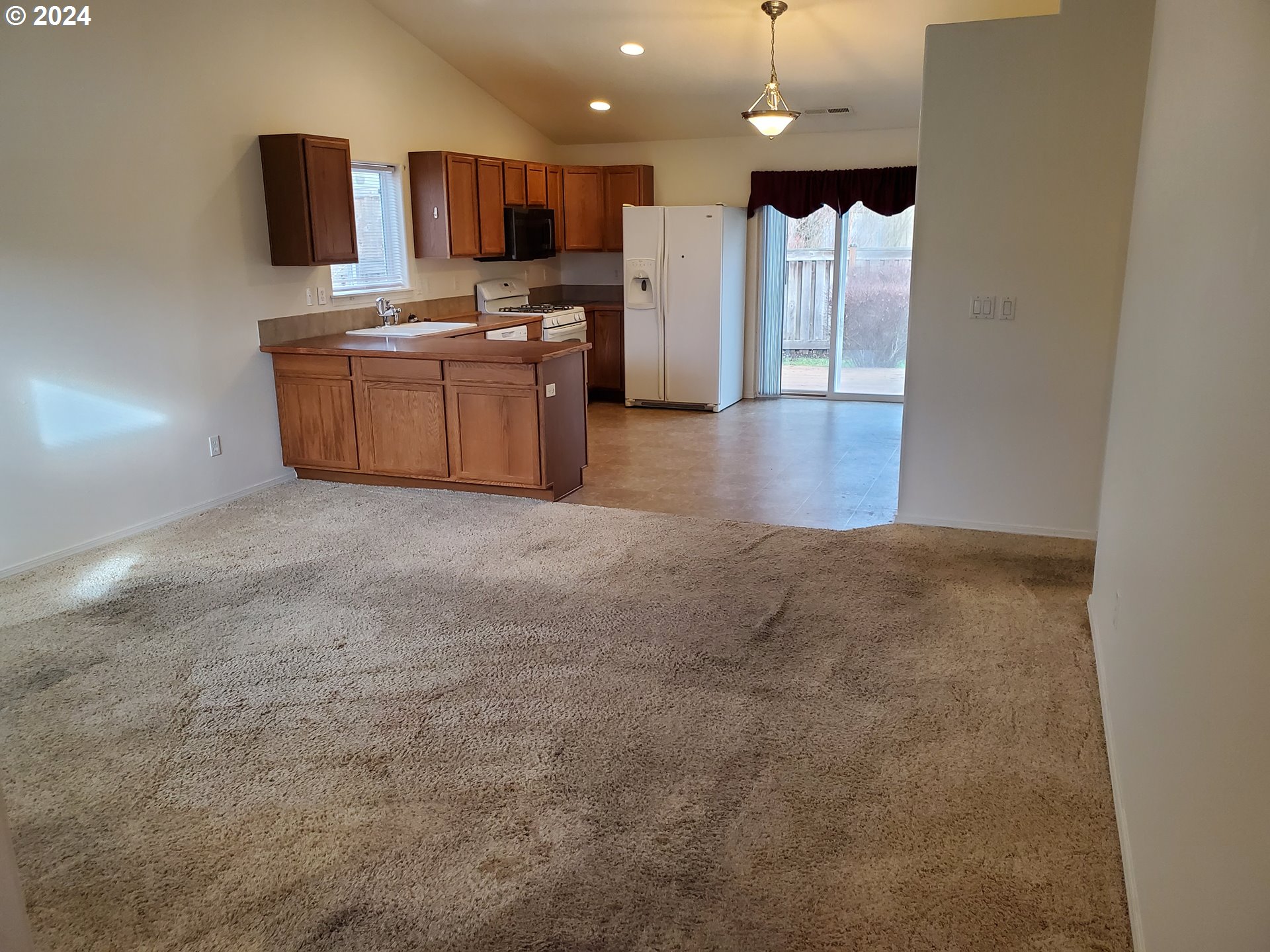 1555 South 57th Place Springfield, OR 97478 - Photo 13 of 39 Gallery Image 13