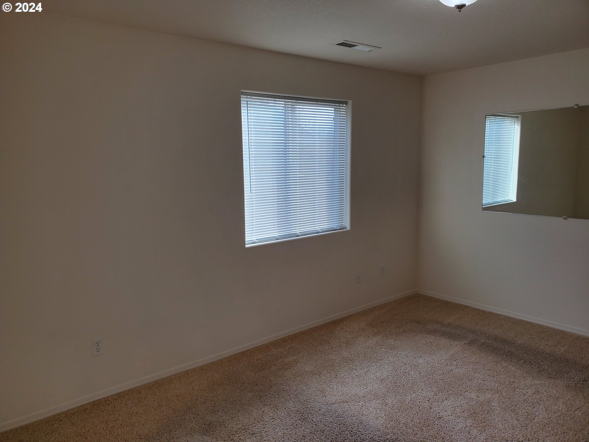1555 South 57th Place Springfield, OR 97478 - Photo 19 of 39 Gallery Image 19