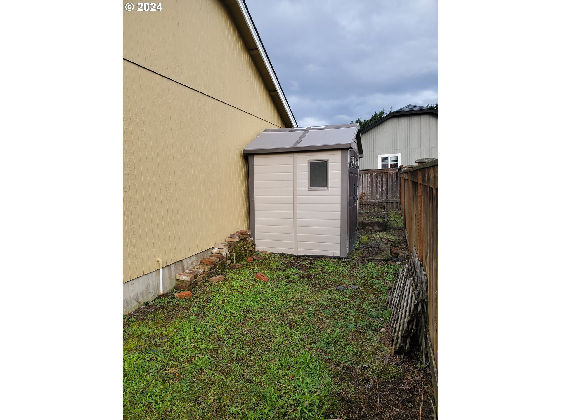 1555 South 57th Place Springfield, OR 97478 - Photo 33 of 39 Gallery Image 33