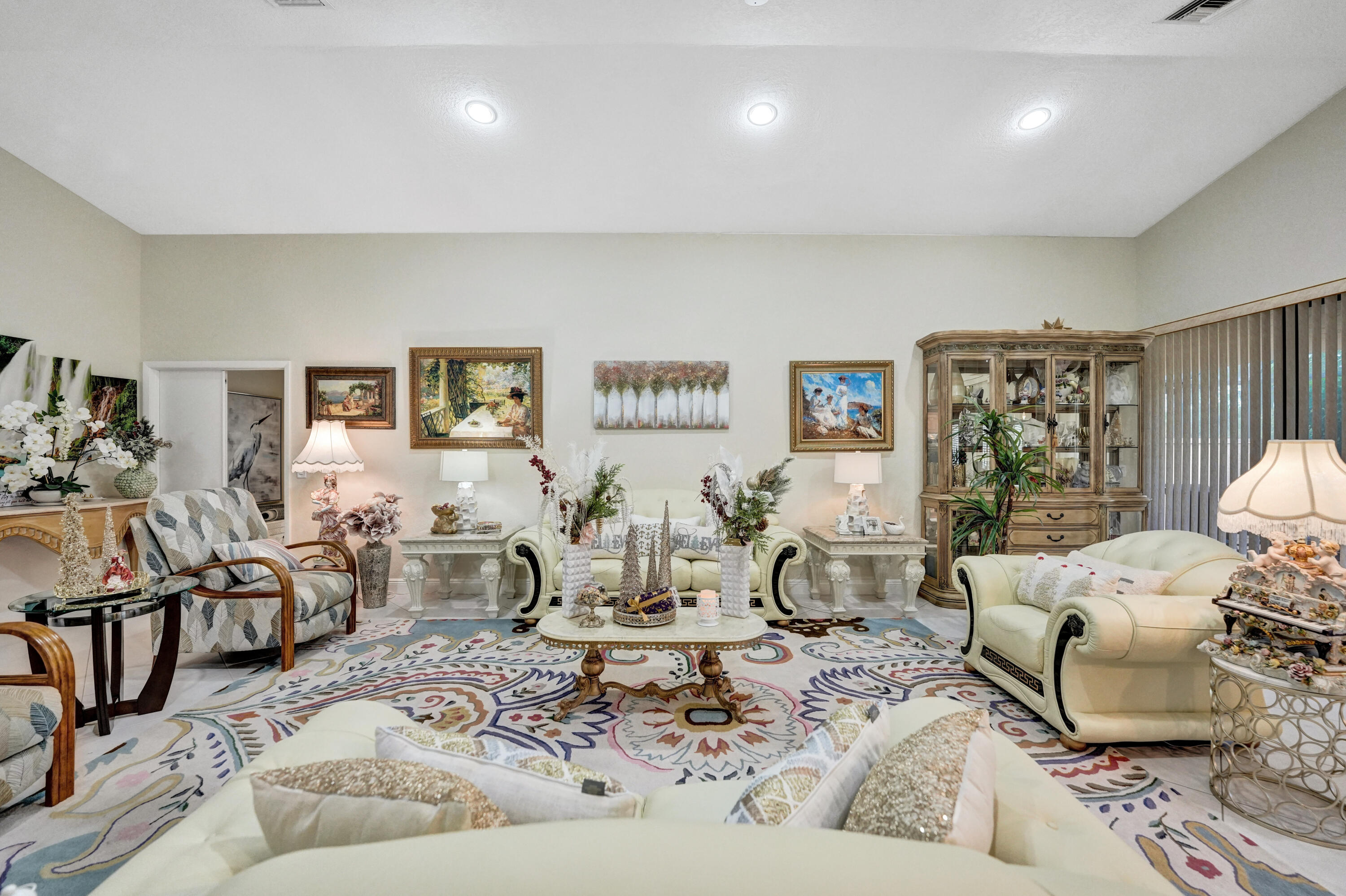 11111 Highland Circle Boca Raton, FL 33428 - Photo 11 of 49 Living Room