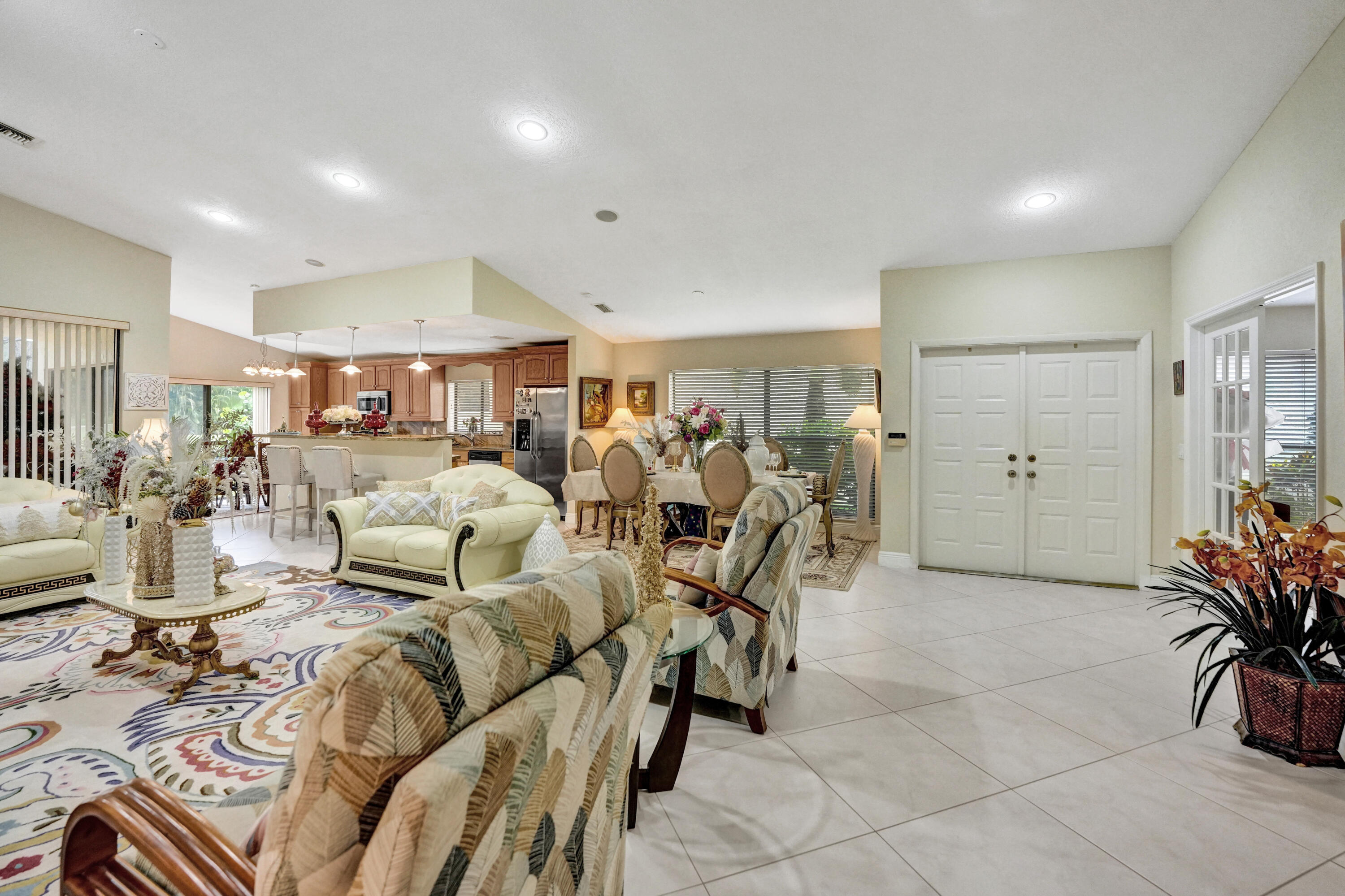 11111 Highland Circle Boca Raton, FL 33428 - Photo 6 of 49 Foyer