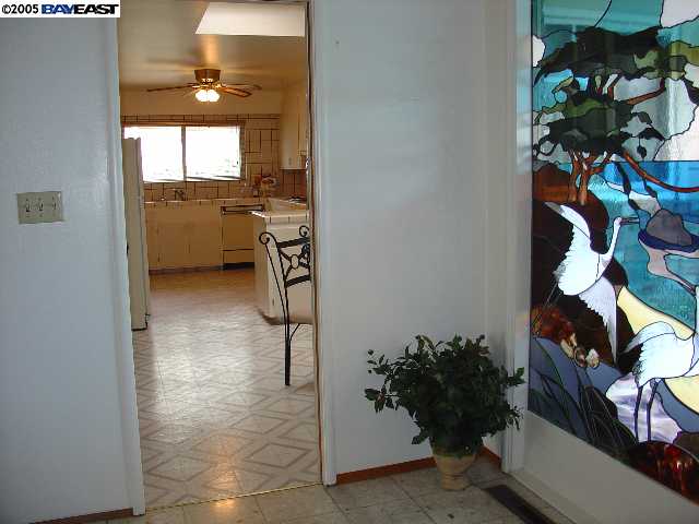 4945 Proctor Road Castro Valley, CA 94546 - Photo 8 of 9 Gallery Image 8