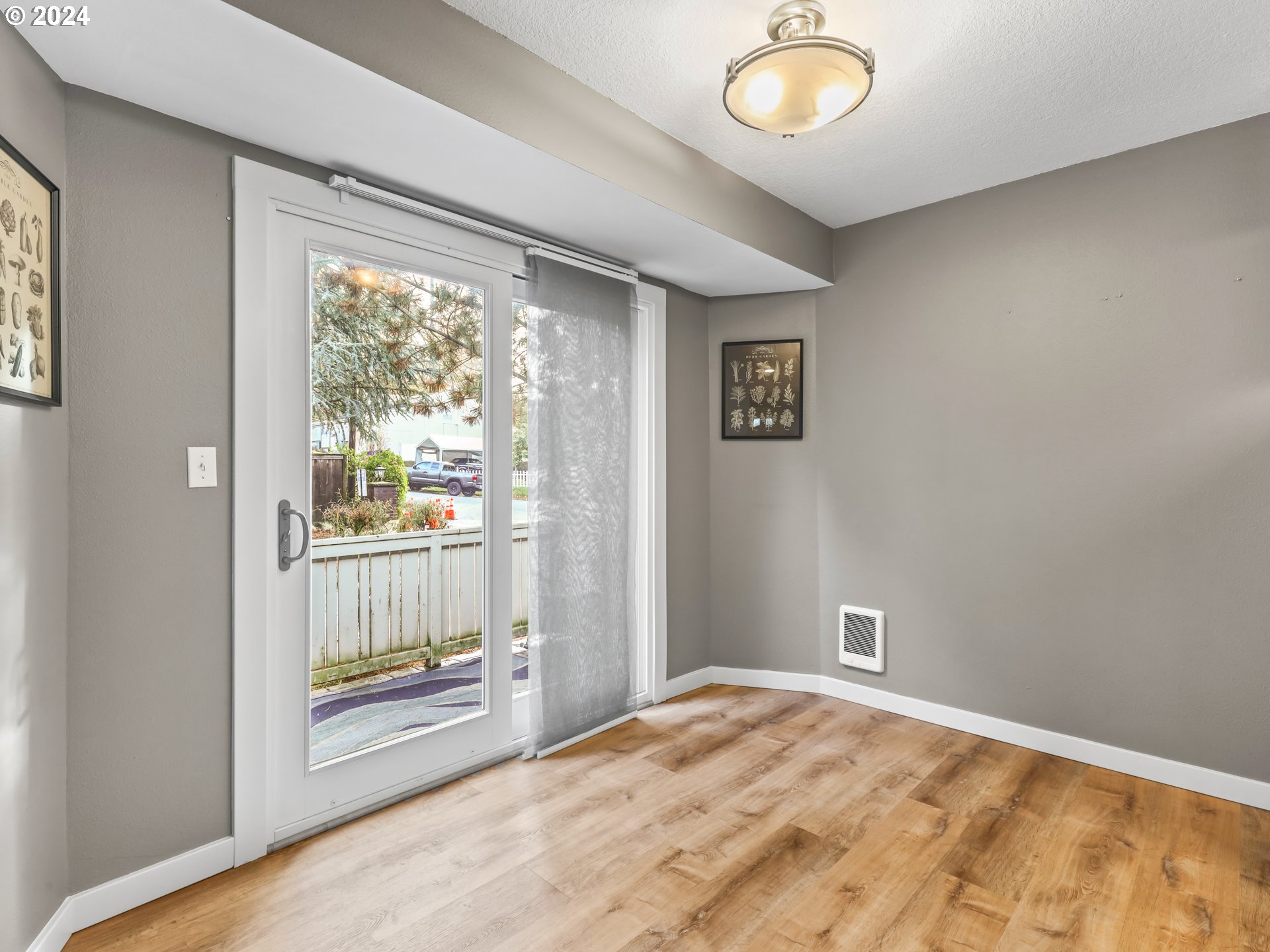 2531 Southwest Spring Garden Street, Unit 17 Portland, OR 97219 - Photo 12 of 38 Gallery Image 12