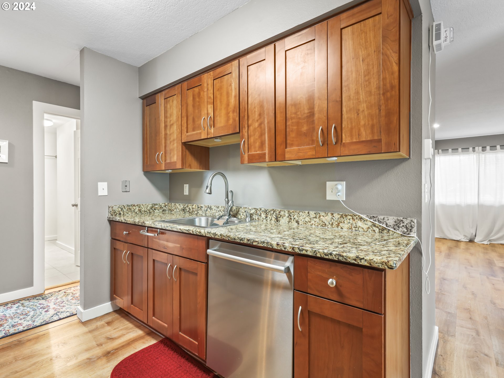 2531 Southwest Spring Garden Street, Unit 17 Portland, OR 97219 - Photo 20 of 38 Gallery Image 20
