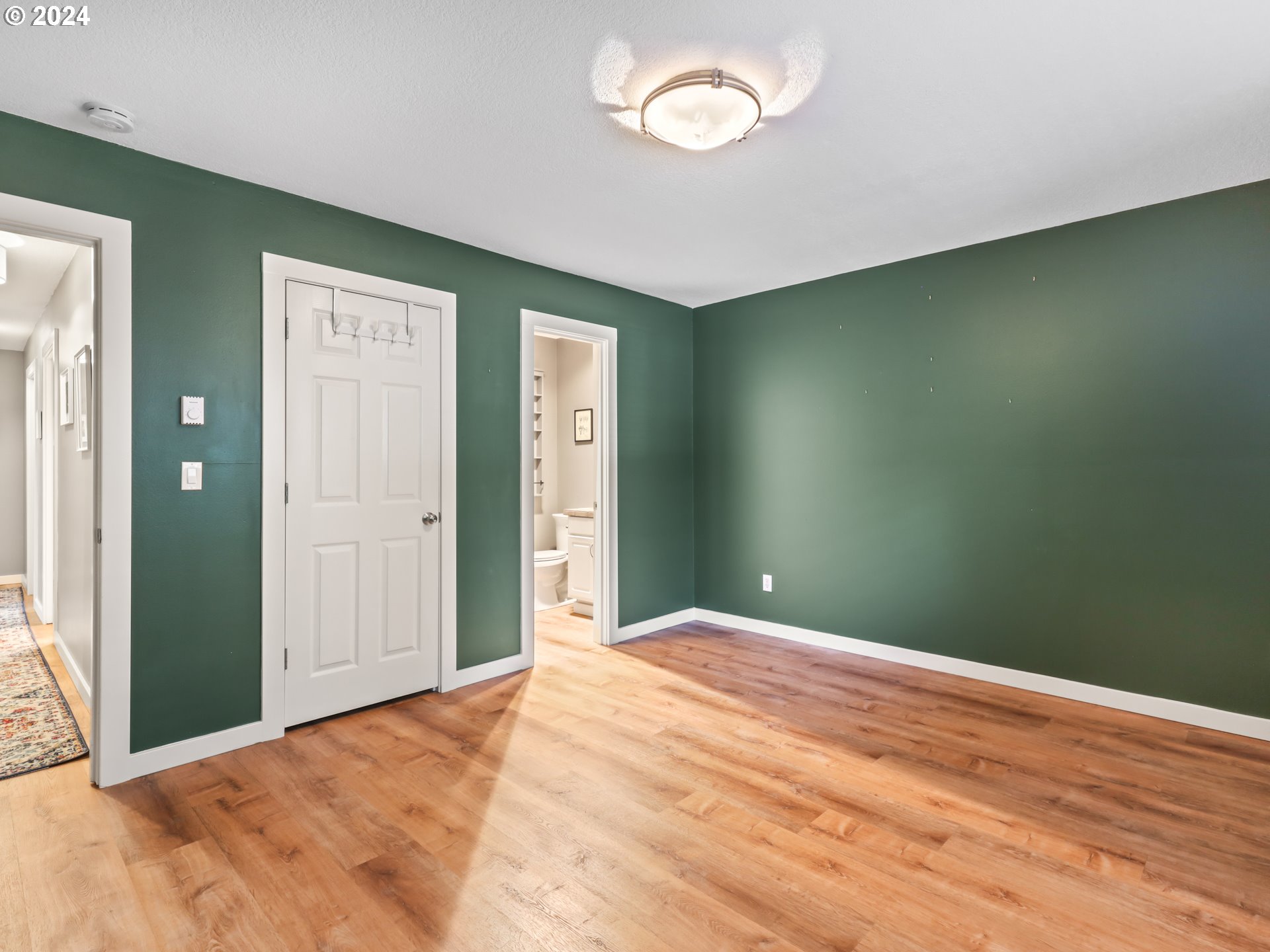 2531 Southwest Spring Garden Street, Unit 17 Portland, OR 97219 - Photo 22 of 38 Gallery Image 22