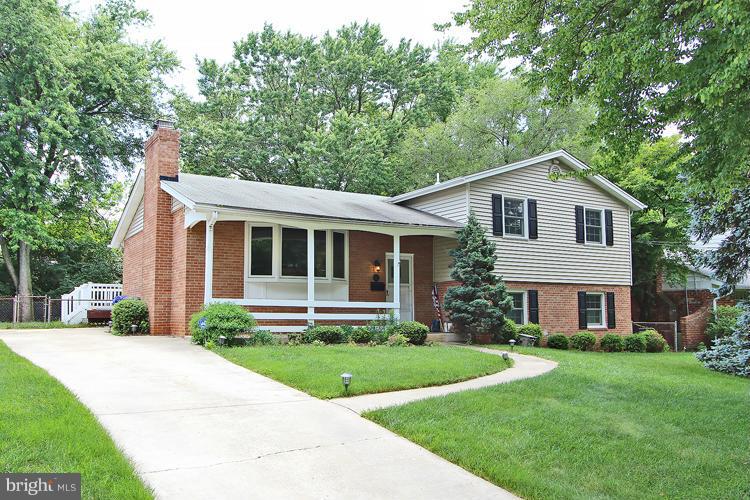 9817 Belhaven Road Bethesda, MD 20817 - Photo 1 of 22 Exterior (Front)