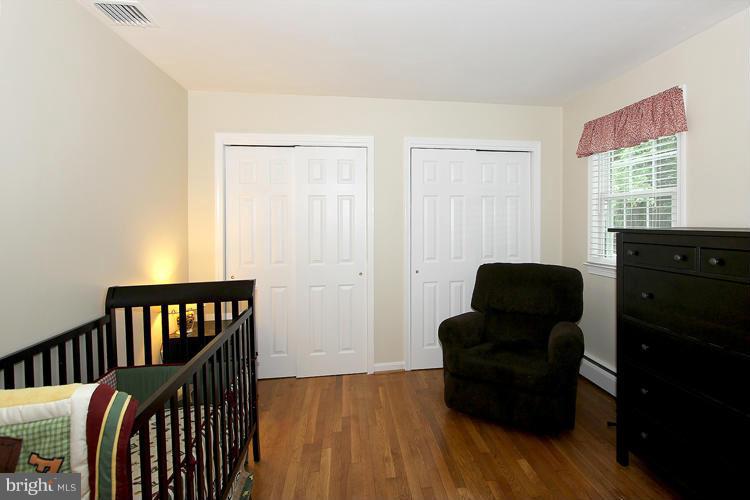 9817 Belhaven Road Bethesda, MD 20817 - Photo 11 of 22 Bedroom (Master)