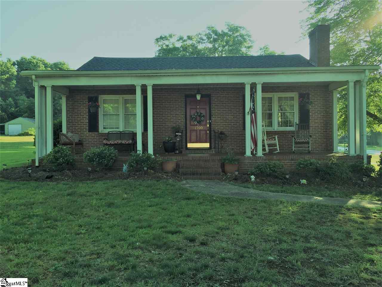 1700 Cedar Lane Road Greenville, SC 29617 - Photo 1 of 20 Gallery Image 1