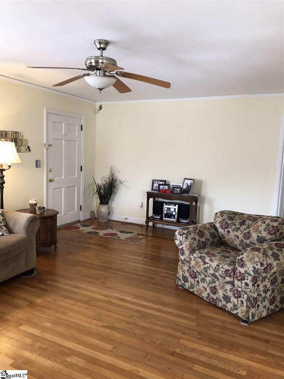 1700 Cedar Lane Road Greenville, SC 29617 - Photo 9 of 20 Gallery Image 9