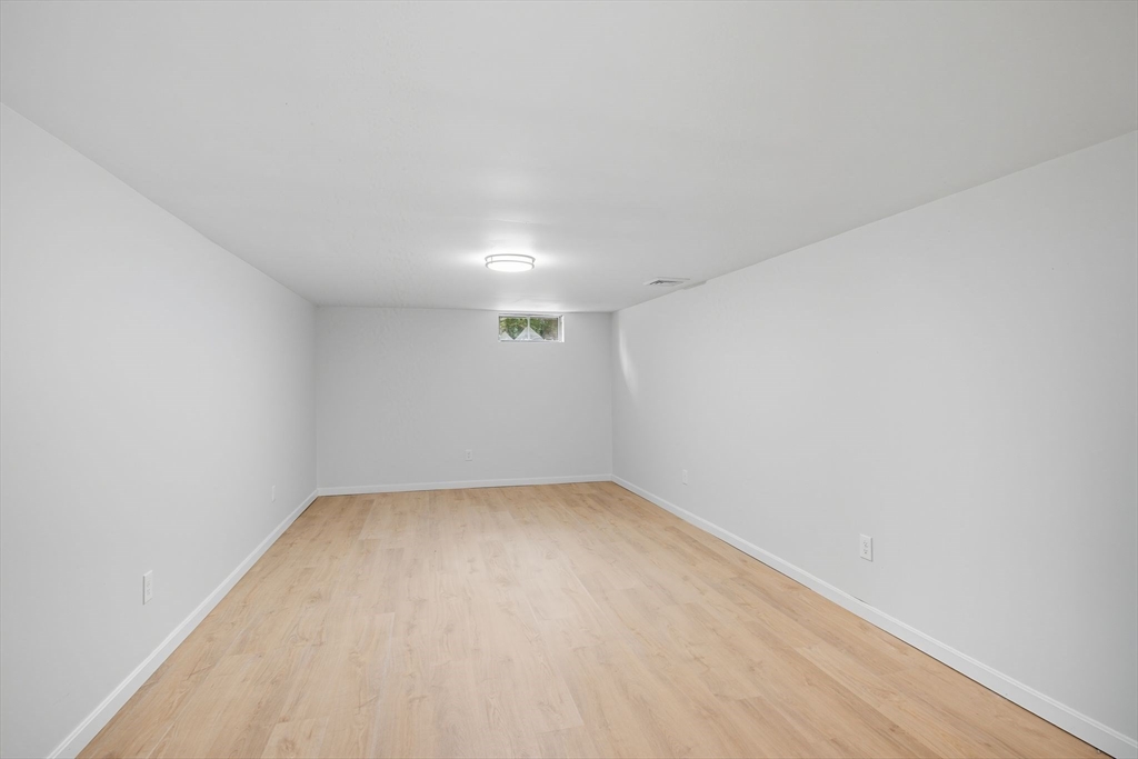 1130 Burnett Road Chicopee, MA 01020 - Photo 14 of 27