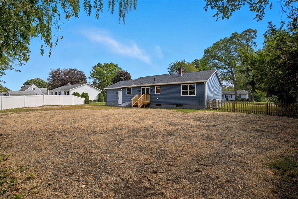 1130 Burnett Road Chicopee, MA 01020 - Photo 24 of 27