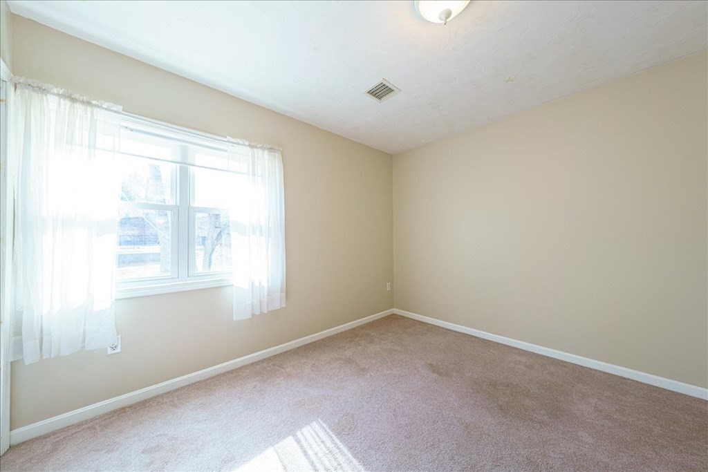 34 Anthony Road Franklin, MA 02038 - Photo 21 of 39 Gallery Image 21