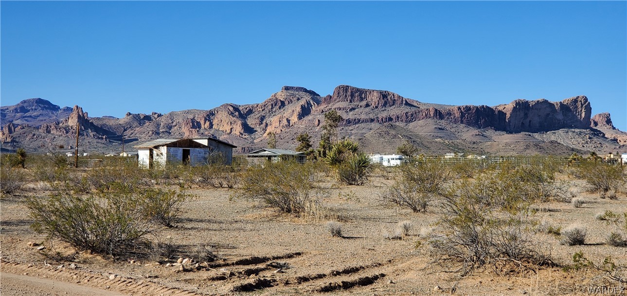 1534 Elgin Road Golden Valley, AZ 86413 - Photo 54 of 58 a view of outside area