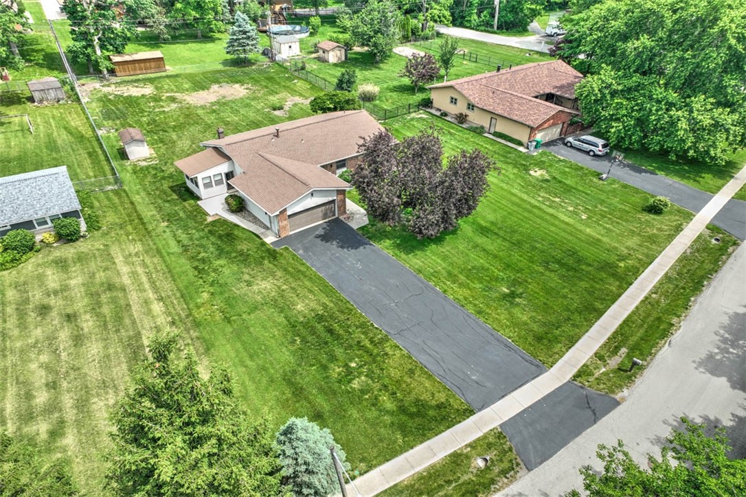 20 Timber Lane Forsyth, IL 62535 - Photo 4 of 29