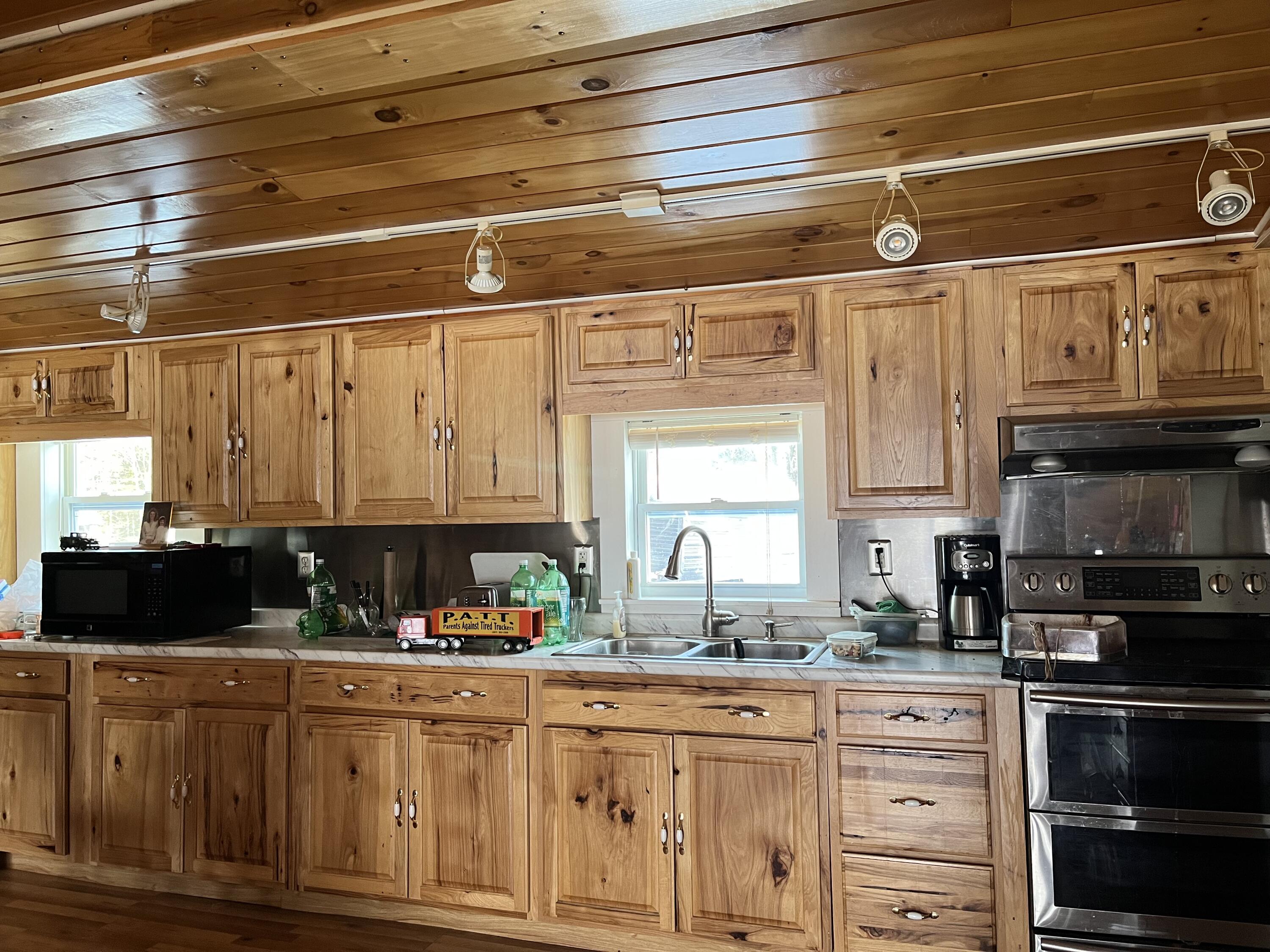 8 Overpass Road Sabattus, ME 04280 - Photo 3 of 4 IMG_4630