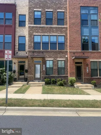 $3,150 | 2821 Evansgreen Drive, Suitland, MD 20746