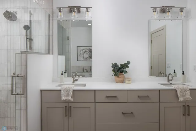 $760,000 | 8907 Cottonwood Boulevard, Horace, ND 58047