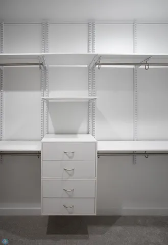 $760,000 | 8907 Cottonwood Boulevard, Horace, ND 58047