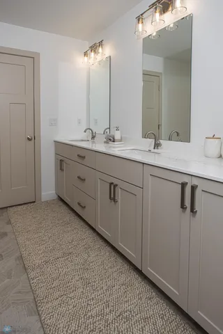 $760,000 | 8907 Cottonwood Boulevard, Horace, ND 58047