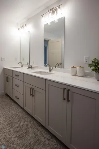 $760,000 | 8907 Cottonwood Boulevard, Horace, ND 58047