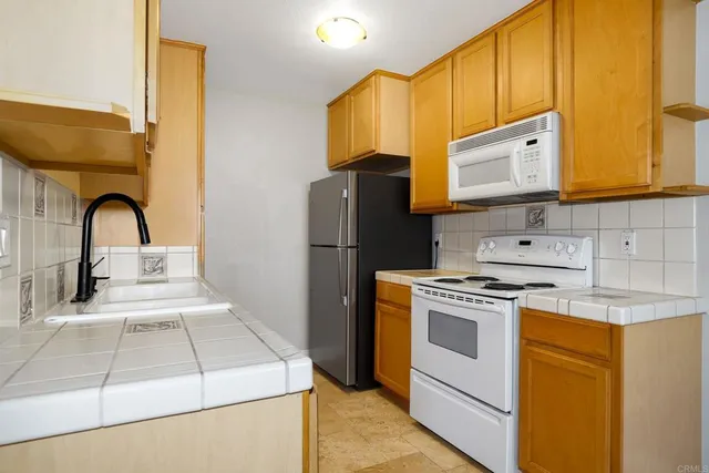 $450,000 | 356 Miraleste Drive, San Pedro, CA 90732