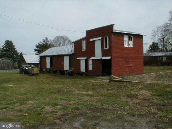 5238 Byerly Road Upperco, MD 21155 - Photo 4 of 7 Lumber shed