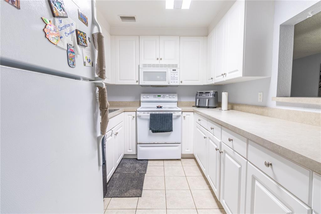 501 Southwest 75th Street, Unit A11 Gainesville, FL 32607 - Photo 18 of 40