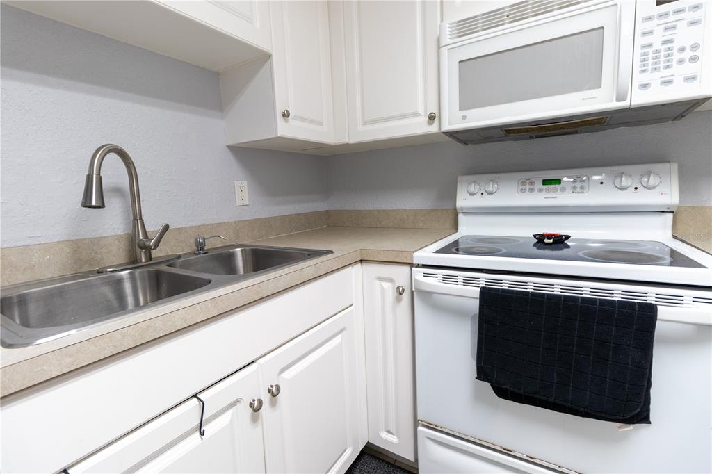 501 Southwest 75th Street, Unit A11 Gainesville, FL 32607 - Photo 19 of 40