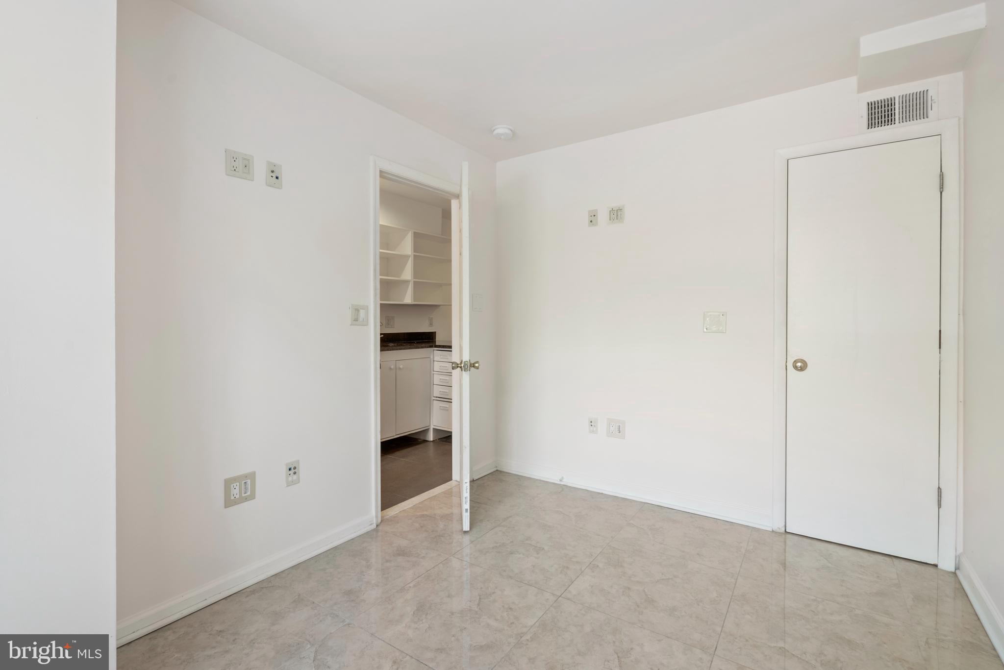 966 Mt Olivet Road Northeast Washington, DC 20002 - Photo 11 of 21